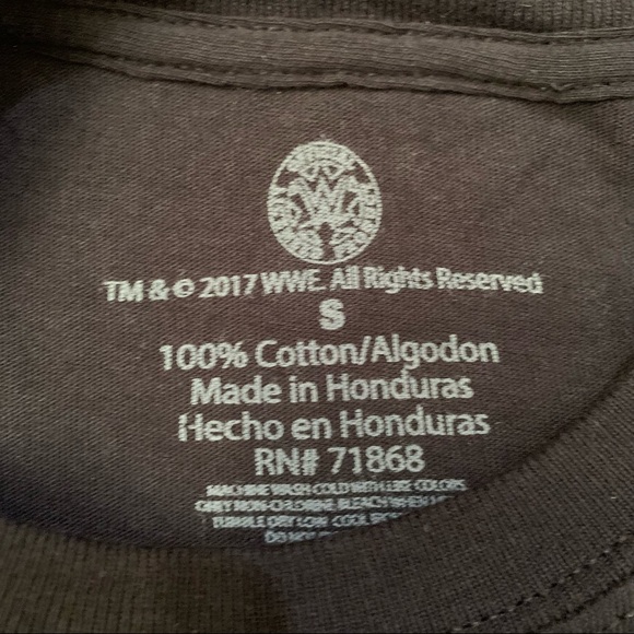 Finn Balor Stare Irish Demon 2017 WWE Official T-Shirt Men’s Size Small - Picture 3 of 5